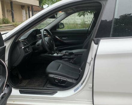 Білий БМВ 3 Серія ГТ, об'ємом двигуна 2 л та пробігом 165 тис. км за 19500 $, фото 16 на Automoto.ua