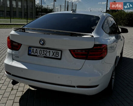 Білий БМВ 3 Серія ГТ, об'ємом двигуна 2 л та пробігом 314 тис. км за 17300 $, фото 13 на Automoto.ua