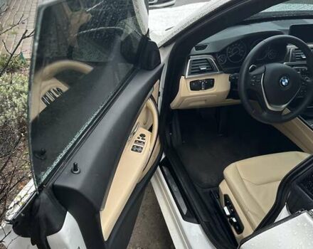 Білий БМВ 3 Серія ГТ, об'ємом двигуна 2 л та пробігом 72 тис. км за 23800 $, фото 5 на Automoto.ua