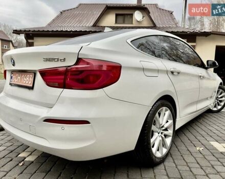 Білий БМВ 3 Серія ГТ, об'ємом двигуна 2 л та пробігом 160 тис. км за 17999 $, фото 10 на Automoto.ua