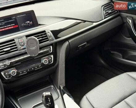 Черный БМВ 3 Серия ГТ, объемом двигателя 2 л и пробегом 142 тыс. км за 22990 $, фото 19 на Automoto.ua