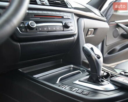 Сірий БМВ 3 Серія ГТ, об'ємом двигуна 2 л та пробігом 180 тис. км за 13888 $, фото 39 на Automoto.ua