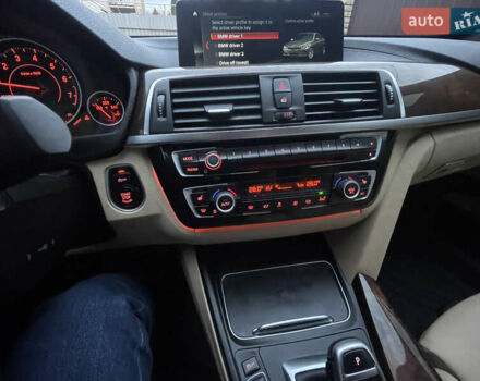 Серый БМВ 3 Серия ГТ, объемом двигателя 3 л и пробегом 131 тыс. км за 27000 $, фото 13 на Automoto.ua