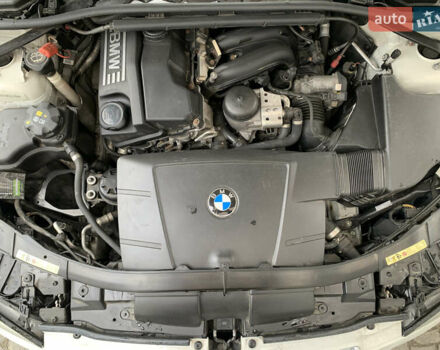 Белый БМВ 3 Серия, объемом двигателя 2 л и пробегом 139 тыс. км за 8500 $, фото 10 на Automoto.ua