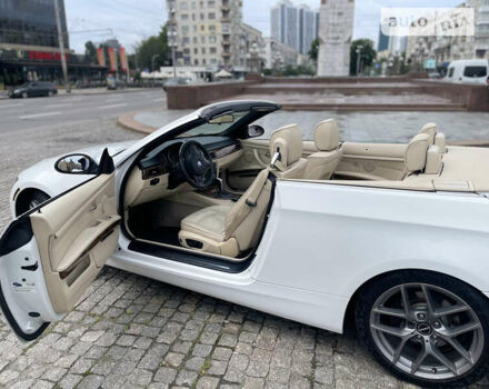 Белый БМВ 3 Серия, объемом двигателя 3 л и пробегом 345 тыс. км за 11888 $, фото 4 на Automoto.ua