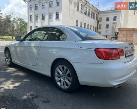 Белый БМВ 3 Серия, объемом двигателя 3 л и пробегом 110 тыс. км за 12500 $, фото 9 на Automoto.ua