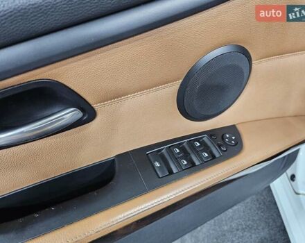 Білий БМВ 3 Серія, об'ємом двигуна 3 л та пробігом 187 тис. км за 11999 $, фото 19 на Automoto.ua