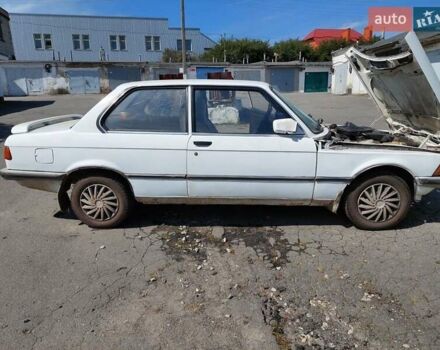 Белый БМВ 3 Серия, объемом двигателя 1.6 л и пробегом 230 тыс. км за 2300 $, фото 5 на Automoto.ua