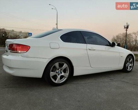 Белый БМВ 3 Серия, объемом двигателя 2.5 л и пробегом 86 тыс. км за 12000 $, фото 2 на Automoto.ua
