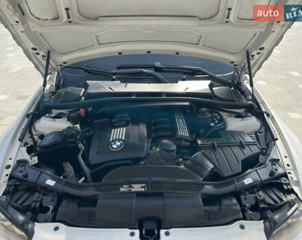 Білий БМВ 3 Серія, об'ємом двигуна 3 л та пробігом 265 тис. км за 10500 $, фото 47 на Automoto.ua