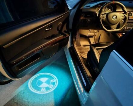 Белый БМВ 3 Серия, объемом двигателя 2.5 л и пробегом 86 тыс. км за 12000 $, фото 8 на Automoto.ua