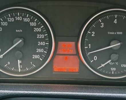 Белый БМВ 3 Серия, объемом двигателя 2.5 л и пробегом 86 тыс. км за 12000 $, фото 14 на Automoto.ua
