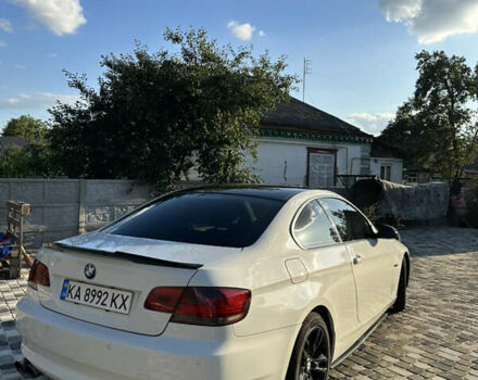 Белый БМВ 3 Серия, объемом двигателя 2 л и пробегом 241 тыс. км за 9999 $, фото 13 на Automoto.ua