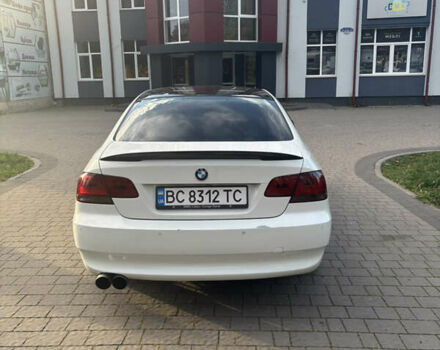 Білий БМВ 3 Серія, об'ємом двигуна 2 л та пробігом 237 тис. км за 8200 $, фото 4 на Automoto.ua