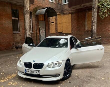 Белый БМВ 3 Серия, объемом двигателя 2.8 л и пробегом 214 тыс. км за 12000 $, фото 1 на Automoto.ua