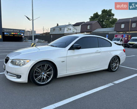 Белый БМВ 3 Серия, объемом двигателя 2.98 л и пробегом 224 тыс. км за 10999 $, фото 1 на Automoto.ua