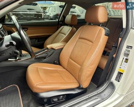 Белый БМВ 3 Серия, объемом двигателя 2.8 л и пробегом 215 тыс. км за 10900 $, фото 7 на Automoto.ua