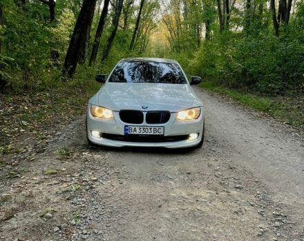 Белый БМВ 3 Серия, объемом двигателя 3 л и пробегом 157 тыс. км за 9800 $, фото 1 на Automoto.ua