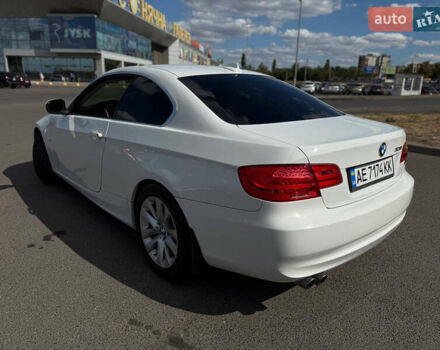 Белый БМВ 3 Серия, объемом двигателя 3 л и пробегом 213 тыс. км за 10800 $, фото 22 на Automoto.ua