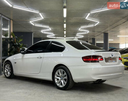 Білий БМВ 3 Серія, об'ємом двигуна 3 л та пробігом 108 тис. км за 10500 $, фото 10 на Automoto.ua