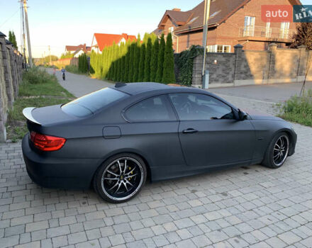 Белый БМВ 3 Серия, объемом двигателя 3 л и пробегом 203 тыс. км за 10600 $, фото 4 на Automoto.ua