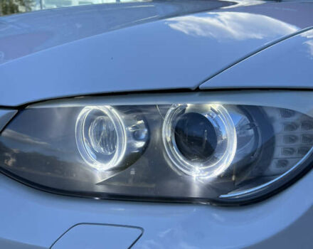 Белый БМВ 3 Серия, объемом двигателя 3 л и пробегом 208 тыс. км за 10800 $, фото 17 на Automoto.ua