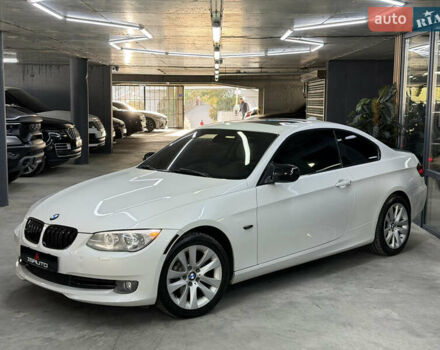 Білий БМВ 3 Серія, об'ємом двигуна 3 л та пробігом 108 тис. км за 10500 $, фото 5 на Automoto.ua