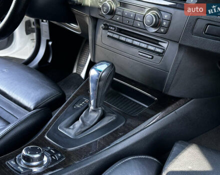 Белый БМВ 3 Серия, объемом двигателя 2.98 л и пробегом 173 тыс. км за 13299 $, фото 17 на Automoto.ua