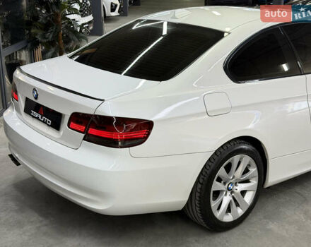 Білий БМВ 3 Серія, об'ємом двигуна 3 л та пробігом 108 тис. км за 10500 $, фото 15 на Automoto.ua