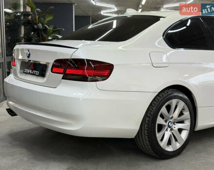 Білий БМВ 3 Серія, об'ємом двигуна 3 л та пробігом 108 тис. км за 10500 $, фото 16 на Automoto.ua