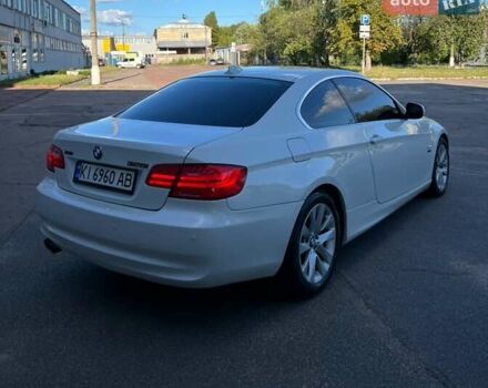 Белый БМВ 3 Серия, объемом двигателя 3 л и пробегом 208 тыс. км за 10800 $, фото 5 на Automoto.ua