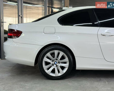 Білий БМВ 3 Серія, об'ємом двигуна 3 л та пробігом 108 тис. км за 10500 $, фото 17 на Automoto.ua