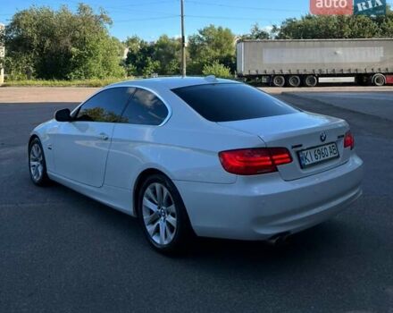 Белый БМВ 3 Серия, объемом двигателя 3 л и пробегом 208 тыс. км за 10800 $, фото 11 на Automoto.ua