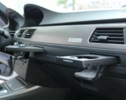 Білий БМВ 3 Серія, об'ємом двигуна 3 л та пробігом 83 тис. км за 3200 $, фото 8 на Automoto.ua