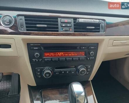 Білий БМВ 3 Серія, об'ємом двигуна 3 л та пробігом 132 тис. км за 10300 $, фото 7 на Automoto.ua