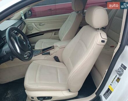Білий БМВ 3 Серія, об'ємом двигуна 3 л та пробігом 132 тис. км за 10300 $, фото 8 на Automoto.ua
