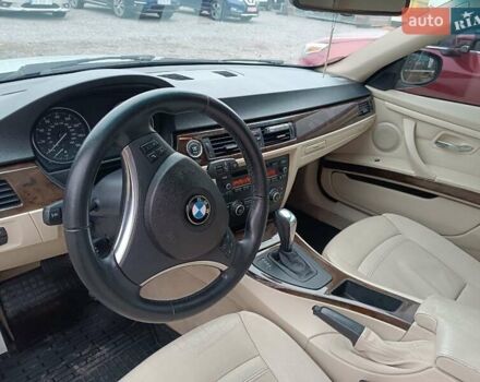 Білий БМВ 3 Серія, об'ємом двигуна 3 л та пробігом 132 тис. км за 10300 $, фото 5 на Automoto.ua