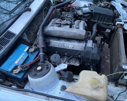 Белый БМВ 3 Серия, объемом двигателя 2.5 л и пробегом 340 тыс. км за 1400 $, фото 15 на Automoto.ua