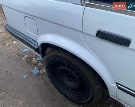 Белый БМВ 3 Серия, объемом двигателя 2.5 л и пробегом 300 тыс. км за 1400 $, фото 10 на Automoto.ua