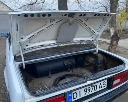 Белый БМВ 3 Серия, объемом двигателя 2.5 л и пробегом 340 тыс. км за 1400 $, фото 17 на Automoto.ua