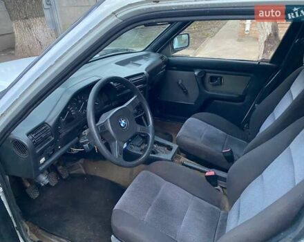 Белый БМВ 3 Серия, объемом двигателя 2.5 л и пробегом 300 тыс. км за 1400 $, фото 16 на Automoto.ua