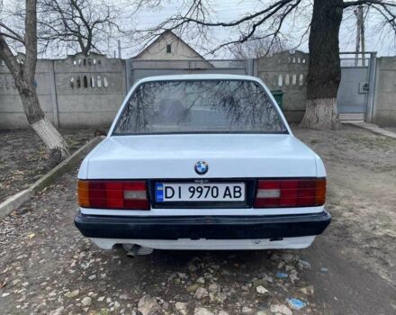 Белый БМВ 3 Серия, объемом двигателя 2.5 л и пробегом 340 тыс. км за 1400 $, фото 6 на Automoto.ua