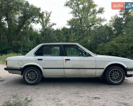 Білий БМВ 3 Серія, об'ємом двигуна 1.8 л та пробігом 500 тис. км за 1950 $, фото 3 на Automoto.ua