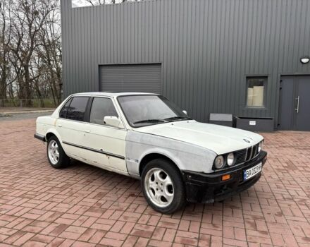 Белый БМВ 3 Серия, объемом двигателя 2.4 л и пробегом 300 тыс. км за 1250 $, фото 2 на Automoto.ua