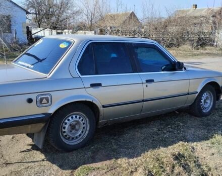 Белый БМВ 3 Серия, объемом двигателя 1.8 л и пробегом 400 тыс. км за 999 $, фото 2 на Automoto.ua