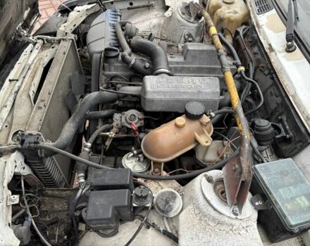 Белый БМВ 3 Серия, объемом двигателя 2.4 л и пробегом 300 тыс. км за 1250 $, фото 18 на Automoto.ua