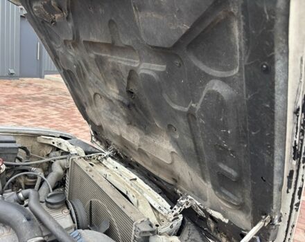 Белый БМВ 3 Серия, объемом двигателя 2.4 л и пробегом 300 тыс. км за 1250 $, фото 19 на Automoto.ua