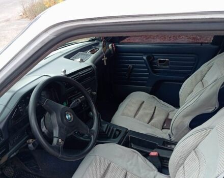 Білий БМВ 3 Серія, об'ємом двигуна 1.6 л та пробігом 250 тис. км за 1487 $, фото 9 на Automoto.ua