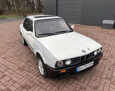 Белый БМВ 3 Серия, объемом двигателя 2.4 л и пробегом 300 тыс. км за 1250 $, фото 9 на Automoto.ua