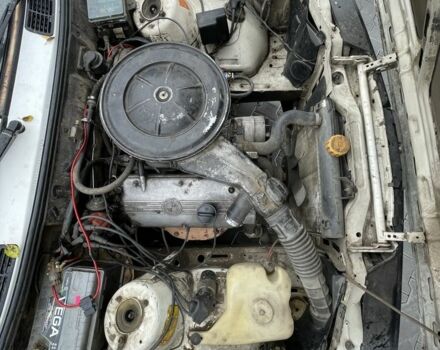 Белый БМВ 3 Серия, объемом двигателя 1.8 л и пробегом 287 тыс. км за 1499 $, фото 3 на Automoto.ua